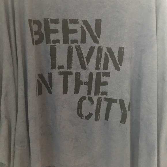 Dana Ashkenazi | Been Livin in the City Tee - Picture 2 of 8
